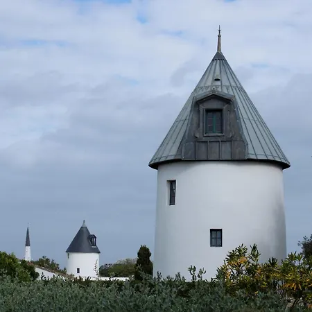 Jolie Maison Pour 4, Avec Jardin, A * Ars-en-Ré