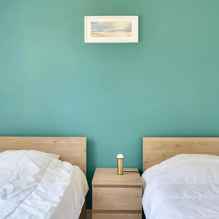 Casa de Férias Jolie Maison Pour 4, Avec Jardin, A Ars-en-Ré