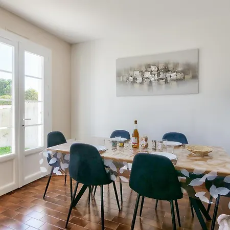 Jolie Maison Pour 4, Avec Jardin, A Vakantiehuis *
