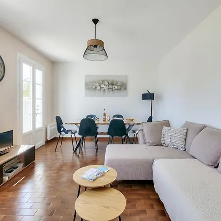 Holiday home Jolie Maison Pour 4, Avec Jardin, A *
