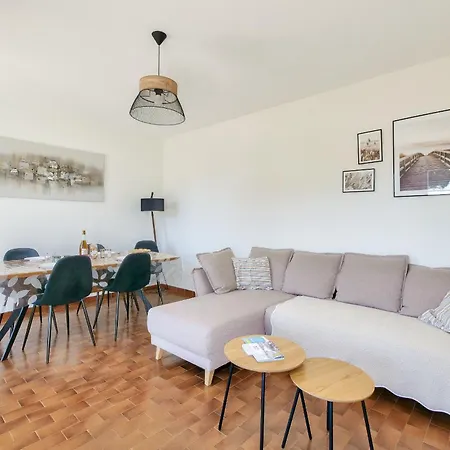Jolie Maison Pour 4, Avec Jardin, A Ars-en-Re