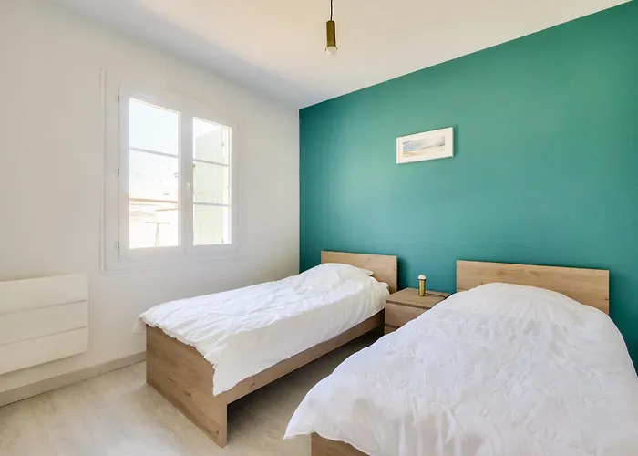 Nyaraló Jolie Maison Pour 4, Avec Jardin, A Ars-en-Ré