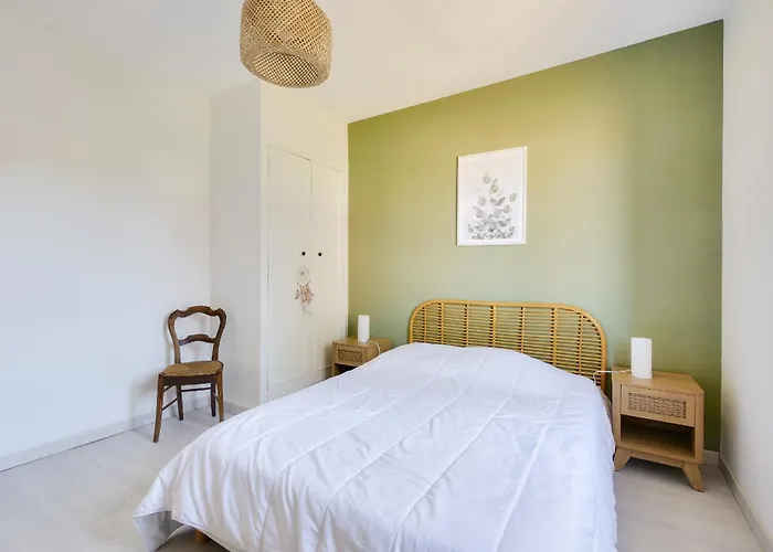 Jolie Maison Pour 4, Avec Jardin, A Nyaraló *