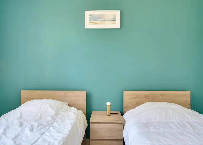 Nyaraló Jolie Maison Pour 4, Avec Jardin, A Ars-en-Ré