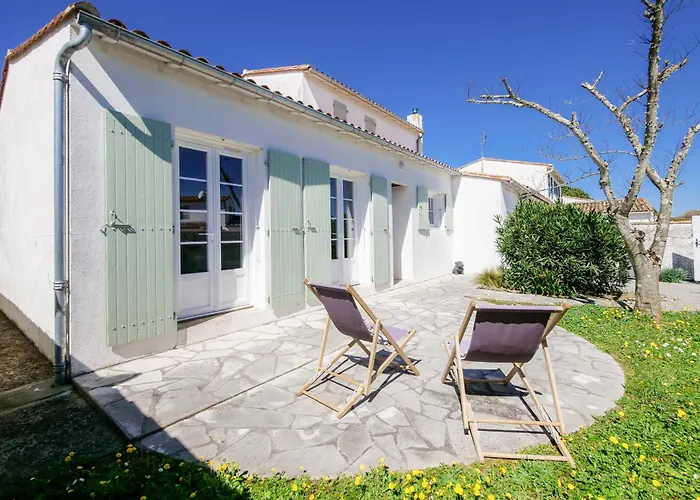 Jolie Maison Pour 4, Avec Jardin, A Ars-en-Ré